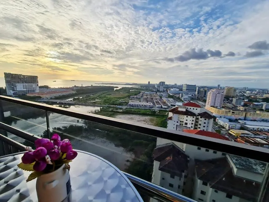 Apartment Sweetlavenderlovely#Seaview#Privatebathtub#Netflix#Freeparking#Onehall&Oneroomwithbalconys#Imperioresidence Malacca